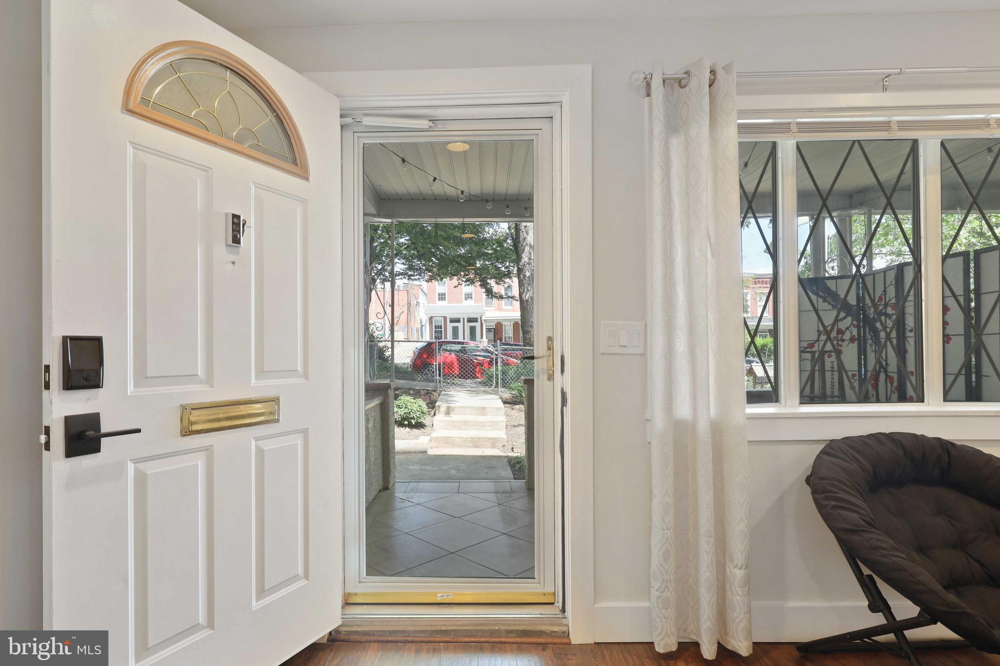 3544 Roland Avenue Baltimore, MD 21211 - Photo 8 of 45 Front door