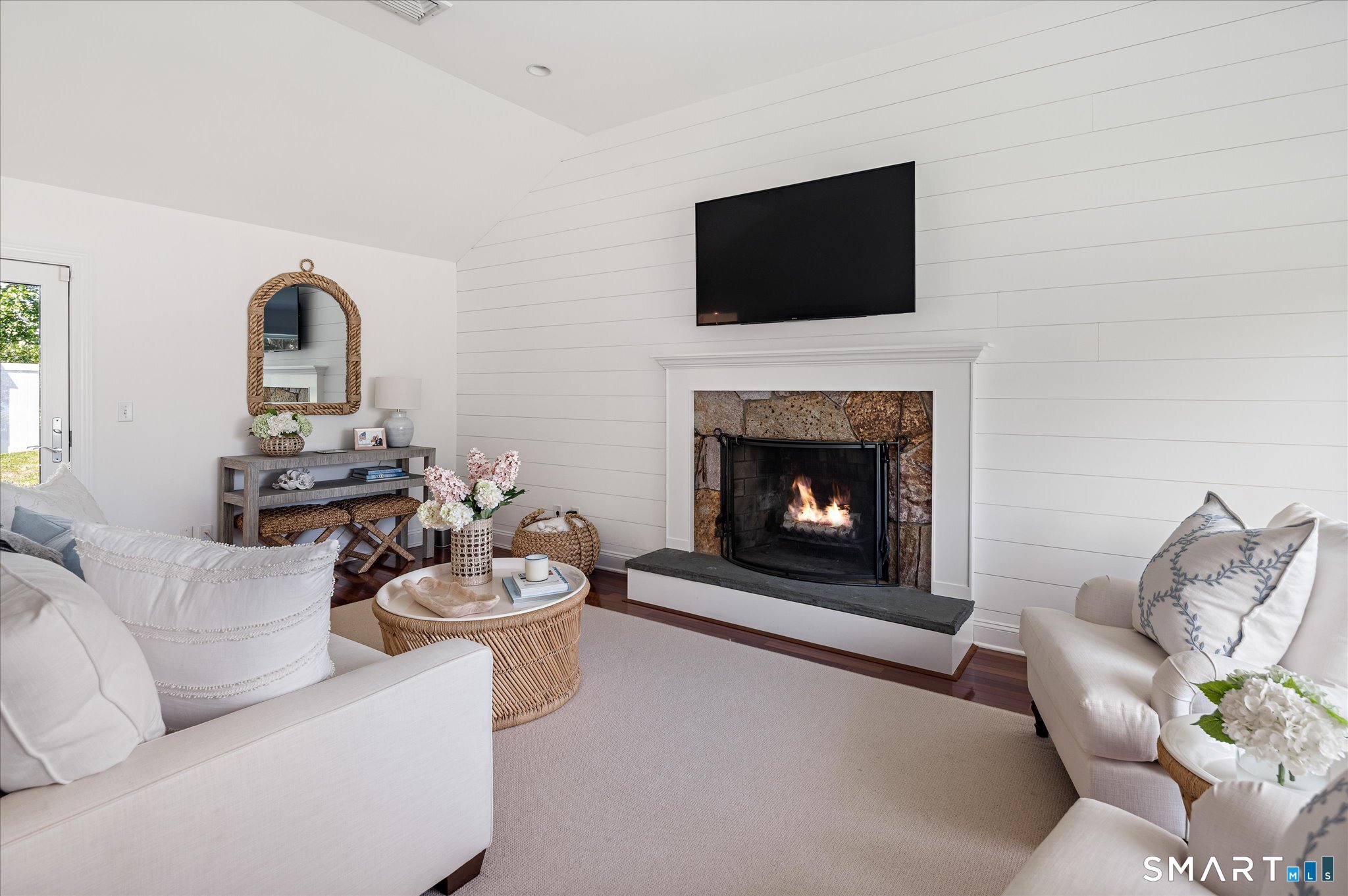 3 Westminster Road Stamford, CT 06902 - Photo 3 of 27