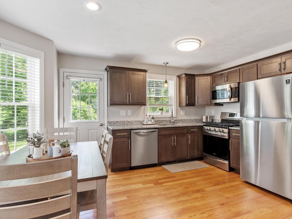 87 Riley Road, Unit 87 Tyngsborough, MA 01879 - Photo 16 of 28