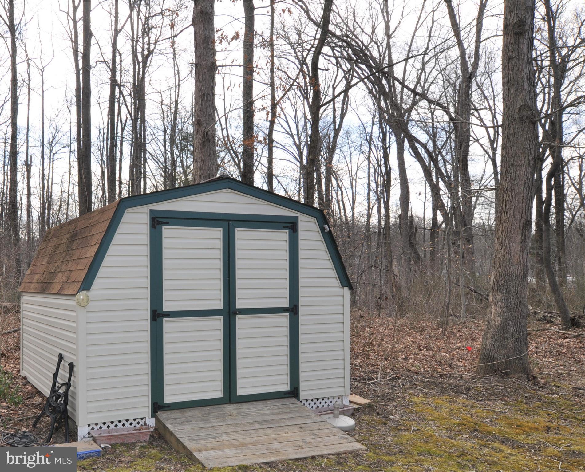 1401 Farmington Road East Accokeek, MD 20607 - Photo 9 of 34 Convenient Shed
