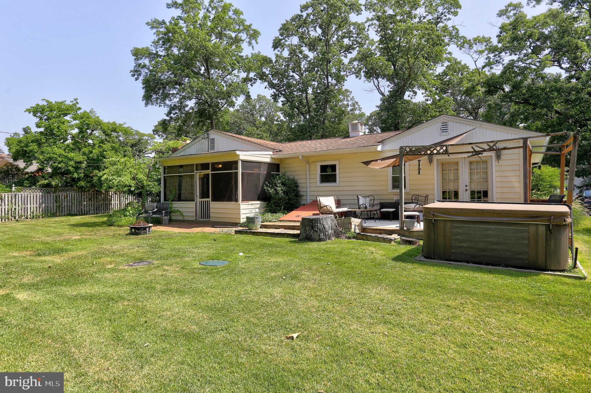166 Sillery Bay Road Pasadena, MD 21122 - Photo 3 of 32