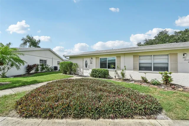 $119,900 | 301 Andover Place South, Unit 177, Sun City Center, FL 33573