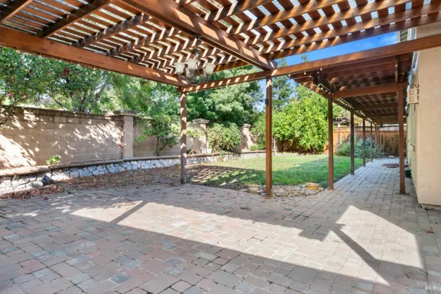 $869,000 | 130 Brighton Circle, Vacaville, CA 95687