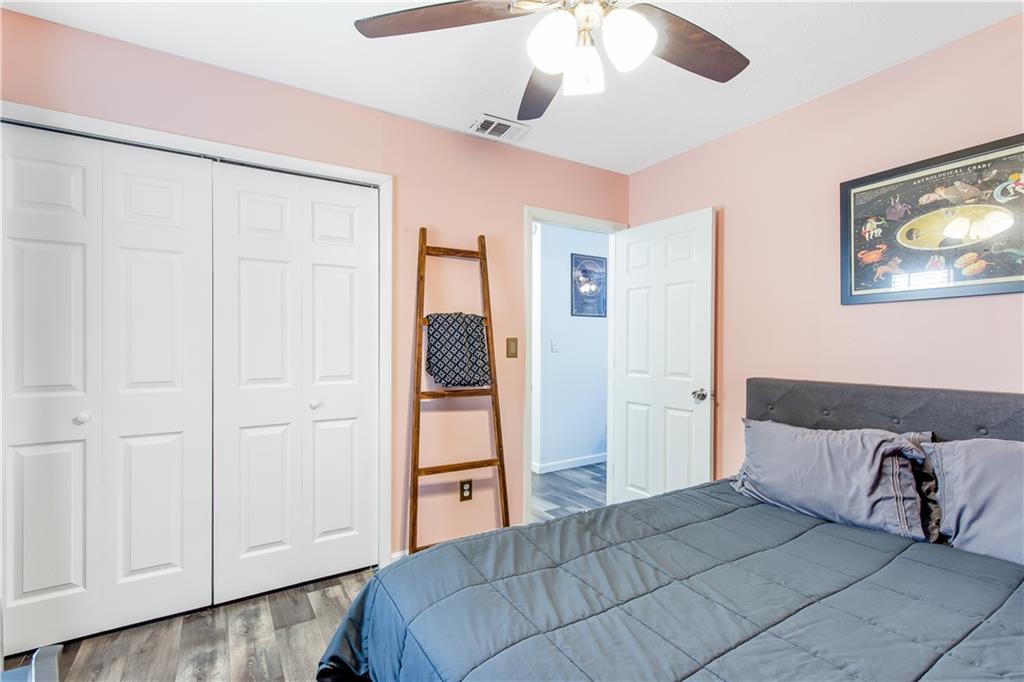 1382 Old Coach Road Southwest Marietta, GA 30008 - Photo 15 of 22