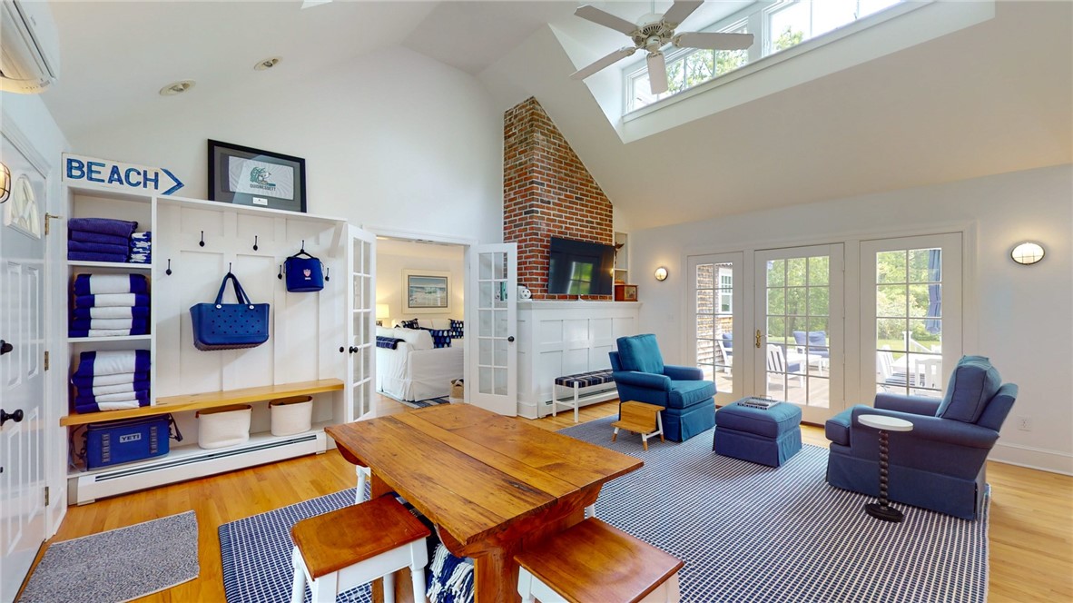 13 Inwood Lane Westerly, RI 02891 - Photo 17 of 35 Bonus Suite