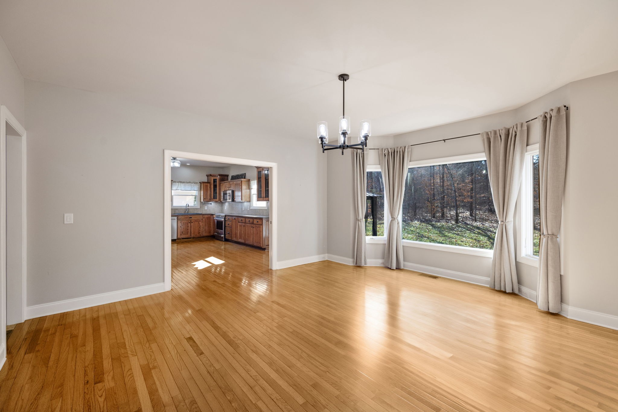 3840 East Compton Road Murfreesboro, TN 37130 - Photo 14 of 51 a view of livingroom with furniture and chandelier