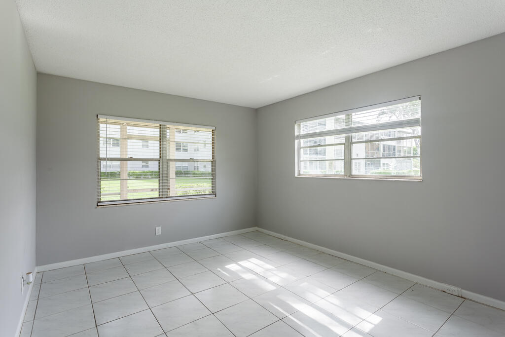 98 Suffolk C, Unit C Boca Raton, FL 33434 - Photo 11 of 26 H-14