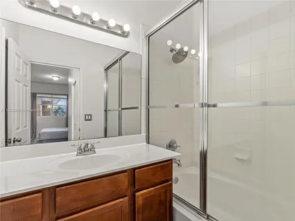 $389,999 | 8800 Northwest 107th Court, Unit 215, Doral, FL 33178