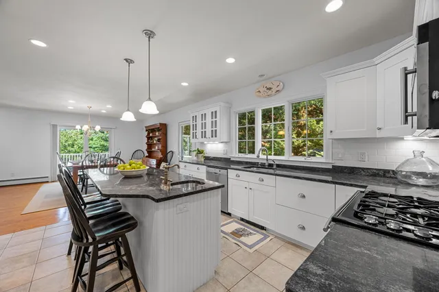 $1,095,000 | 783 Santuit-Newtown Road, Marstons Mills, MA 02648