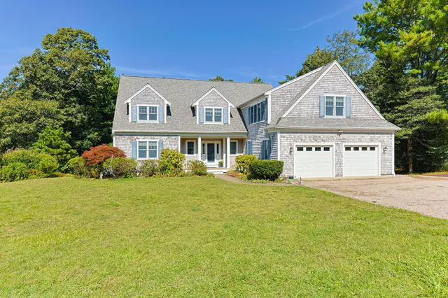 $1,095,000 | 783 Santuit-Newtown Road, Marstons Mills, MA 02648