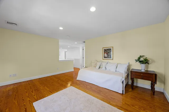 $1,095,000 | 783 Santuit-Newtown Road, Marstons Mills, MA 02648