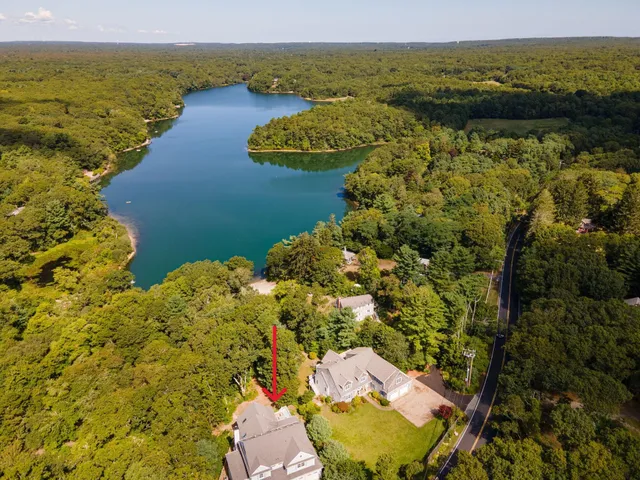 $1,095,000 | 783 Santuit-Newtown Road, Marstons Mills, MA 02648