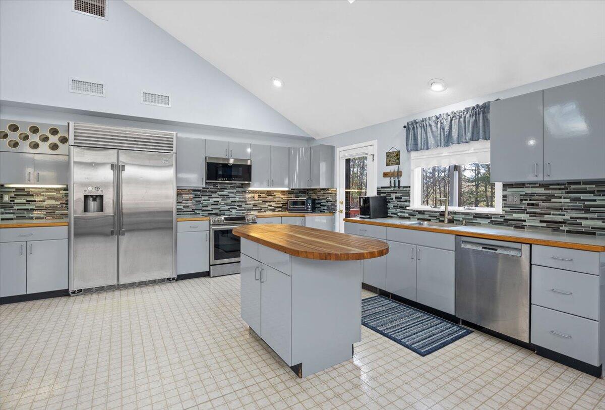 16 Great Rock Road Bourne, MA 02532 - Photo 10 of 40 19-097A5212