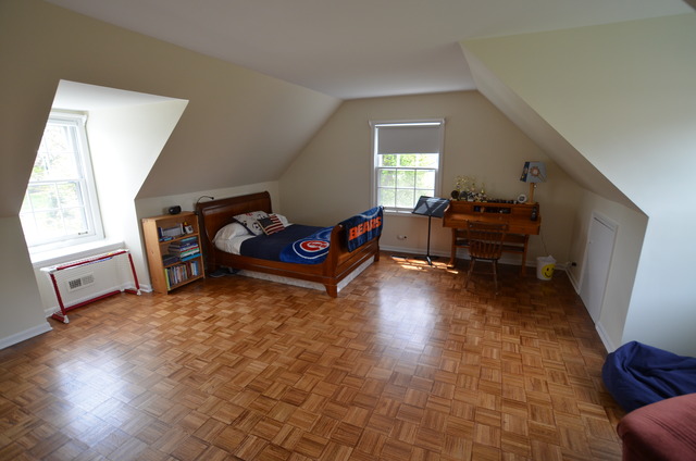929 Pawnee Road Wilmette, IL 60091 - Photo 7 of 13