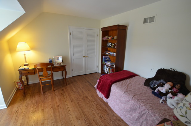 929 Pawnee Road Wilmette, IL 60091 - Photo 9 of 13