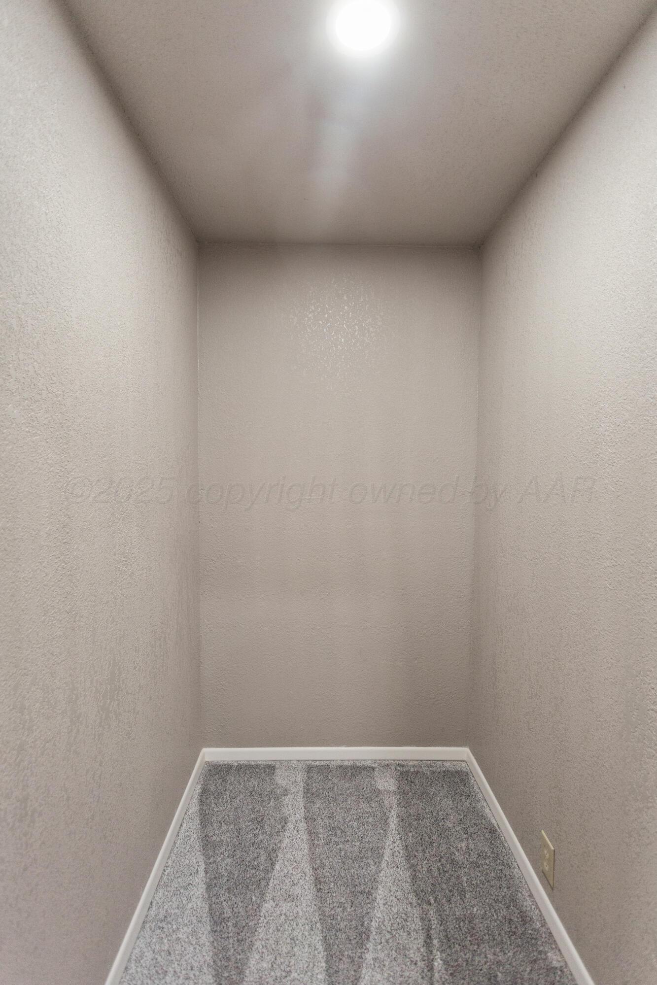 1119 South Main Street Wheeler, TX 79096 - Photo 21 of 49 a view of an empty room