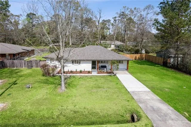 $305,000 | 912 West 25th Avenue, Covington, LA 70433