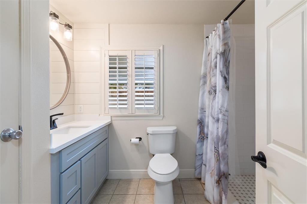 912 West 25th Avenue - View 5
