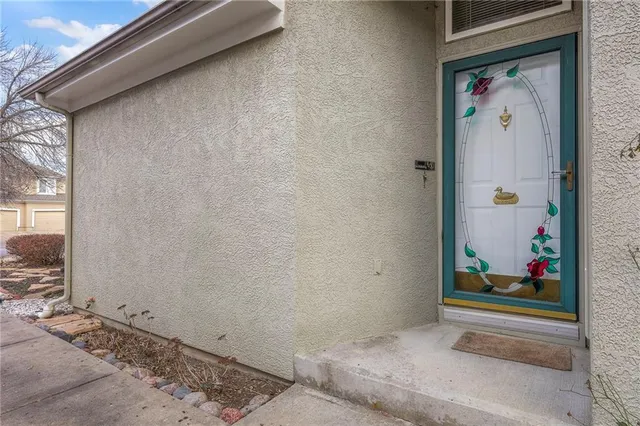 $380,000 | 14483 West 139th Street, Olathe, KS 66062