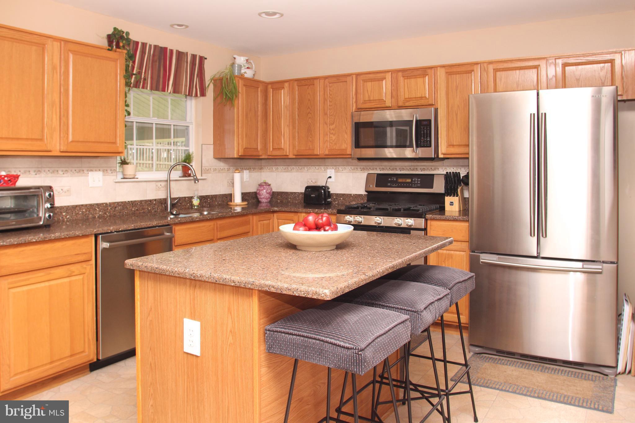 388 Enfield Road Joppa, MD 21085 - Photo 10 of 30 Kitchen with Island & granite counters