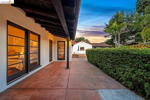 $1,495,000 | 201 Warwick Avenue, San Leandro, CA 94577