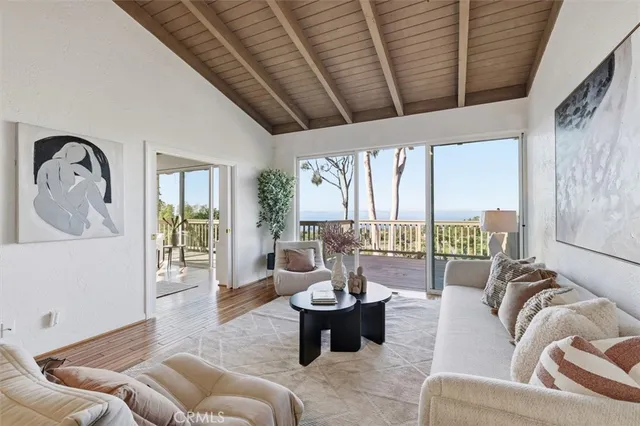 $2,795,000 | 1308 Vía Coronel, Palos Verdes Estates, CA 90274