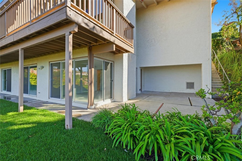 1308 Vía Coronel Palos Verdes Estates, CA 90274 - Photo 73 of 74 a view of a house with a yard and plants