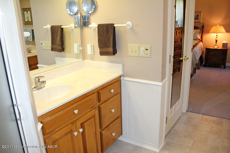 11900 Dowell Road Amarillo, TX 79119 - Photo 36 of 71 Master Bath