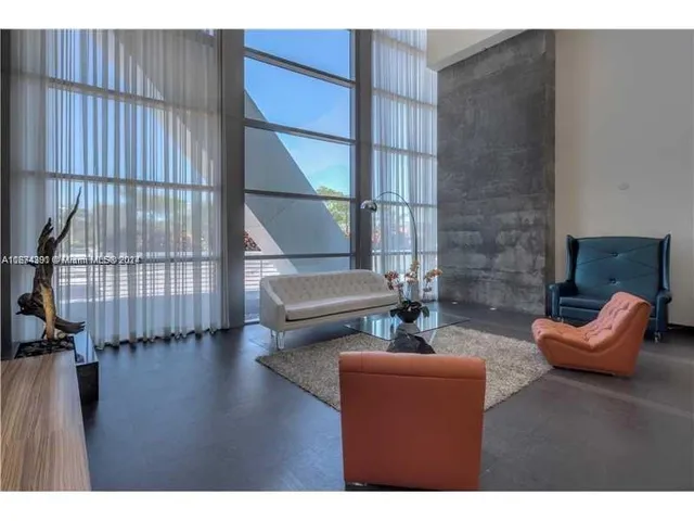 $540,000 | 888 Biscayne Boulevard, Unit 1811, Miami, FL 33132