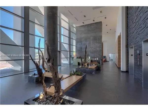 $520,000 | 888 Biscayne Boulevard, Unit 1811, Miami, FL 33132