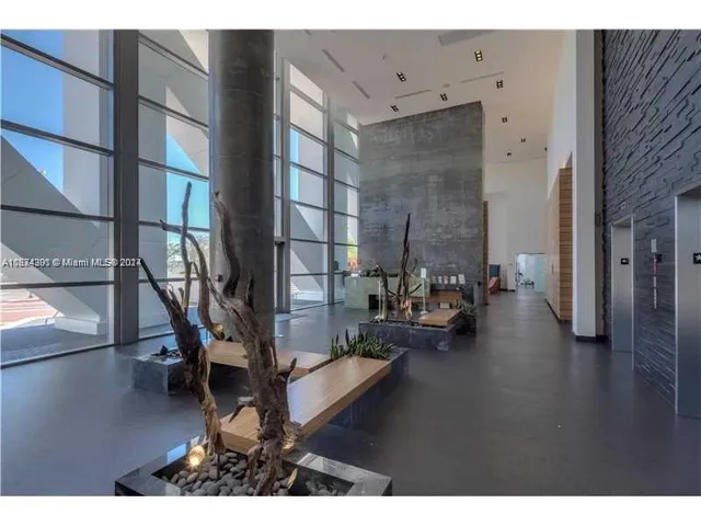 $540,000 | 888 Biscayne Boulevard, Unit 1811, Miami, FL 33132