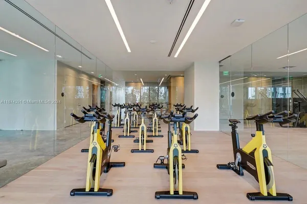 $520,000 | 888 Biscayne Boulevard, Unit 1811, Miami, FL 33132