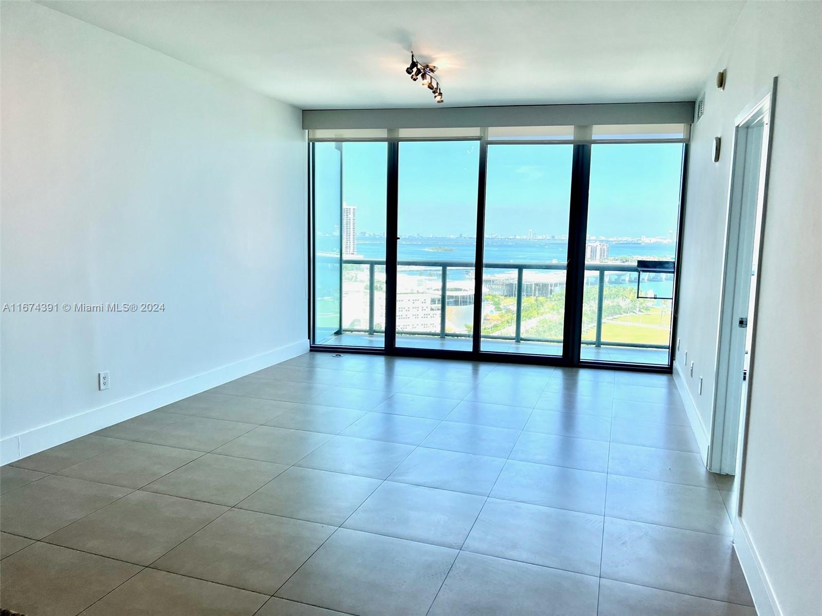 888 Biscayne Boulevard, Unit 1811 Miami, FL 33132 - Photo 3 of 22