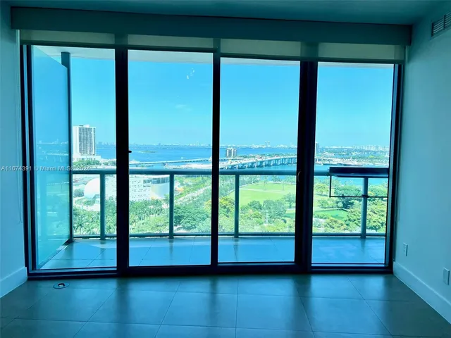 $540,000 | 888 Biscayne Boulevard, Unit 1811, Miami, FL 33132