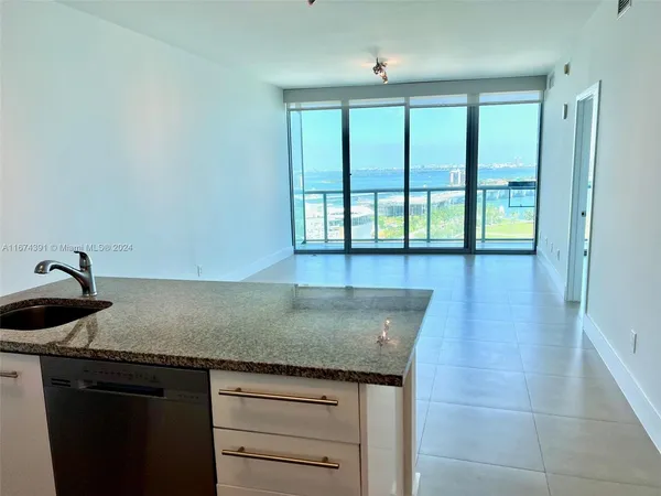$520,000 | 888 Biscayne Boulevard, Unit 1811, Miami, FL 33132