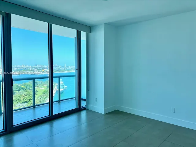 $540,000 | 888 Biscayne Boulevard, Unit 1811, Miami, FL 33132