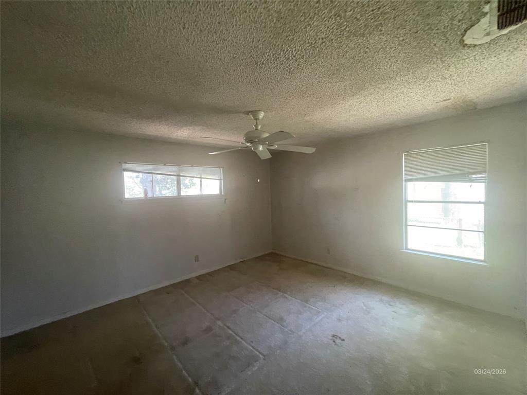 1100 Poe Street Azle, TX 76020 - Photo 16 of 18