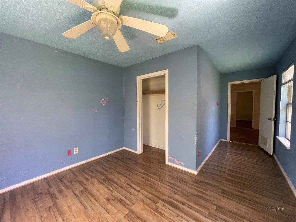 1100 Poe Street Azle, TX 76020 - Photo 10 of 18