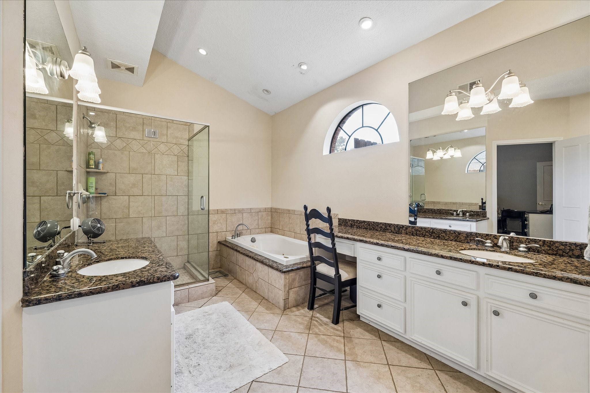6015 Spanish Oak Way Spring, TX 77379 - Photo 10 of 24 Primary bath