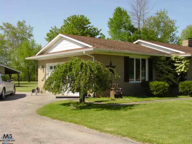 10579 Yale Road Yale, MI 48097 - Photo 20 of 23 This is a view of the attached garage.