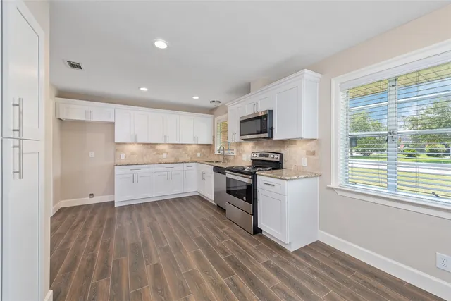 $2,495 | 3830 Linkwood Drive, Houston, TX 77025