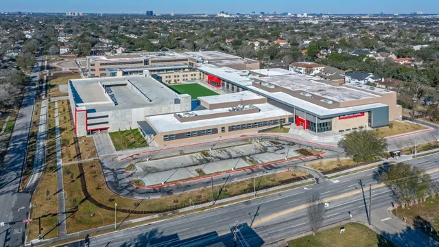 $2,495 | 3830 Linkwood Drive, Houston, TX 77025