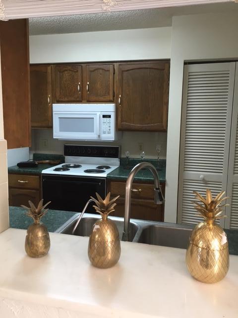 7002 Sebastian Road Fort Pierce, FL 34951 - Photo 7 of 27 IMG_1314
