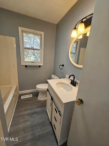 $1,600 | 1303 Adobe Drive, Unit 40, Johnson City, TN 37601