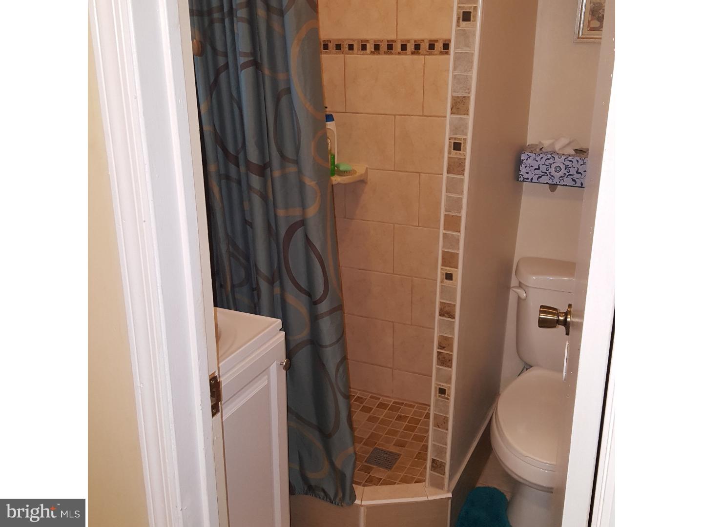 536 Eggert Crossing Road Ewing, NJ 08638 - Photo 11 of 25 Bathroom