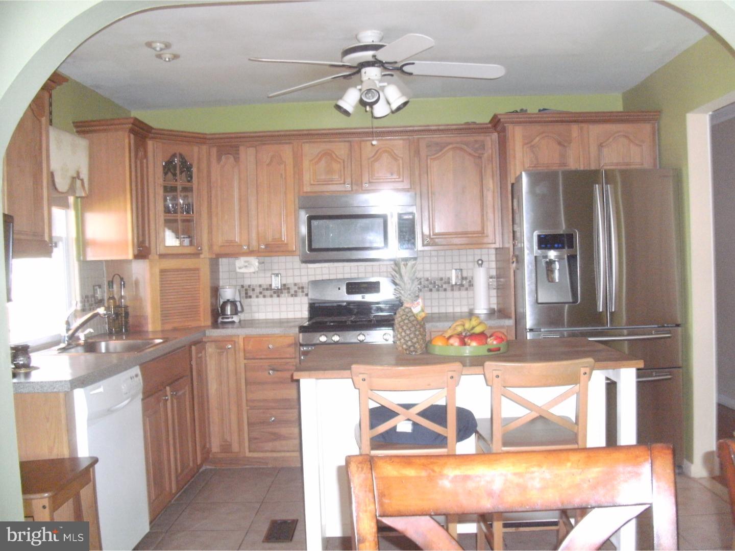 536 Eggert Crossing Road Ewing, NJ 08638 - Photo 3 of 25 Kitchen