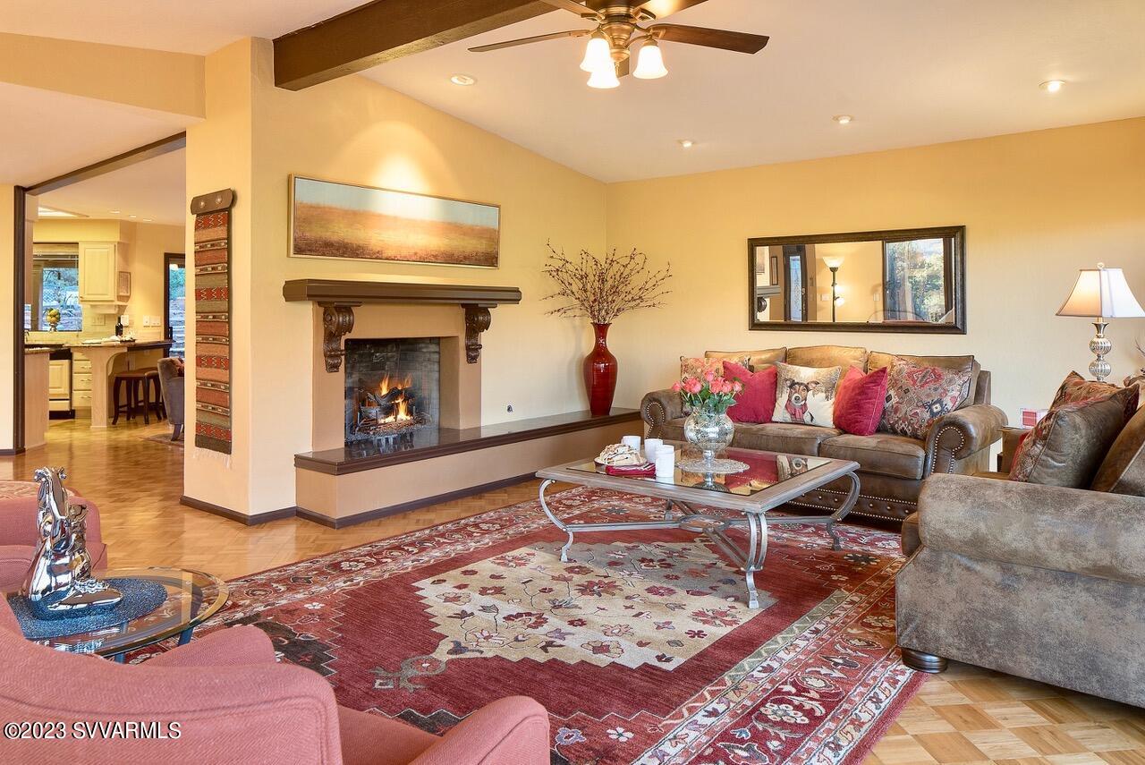 215 East Ridge Road Sedona, AZ 86336 - Photo 5 of 46 Living Room