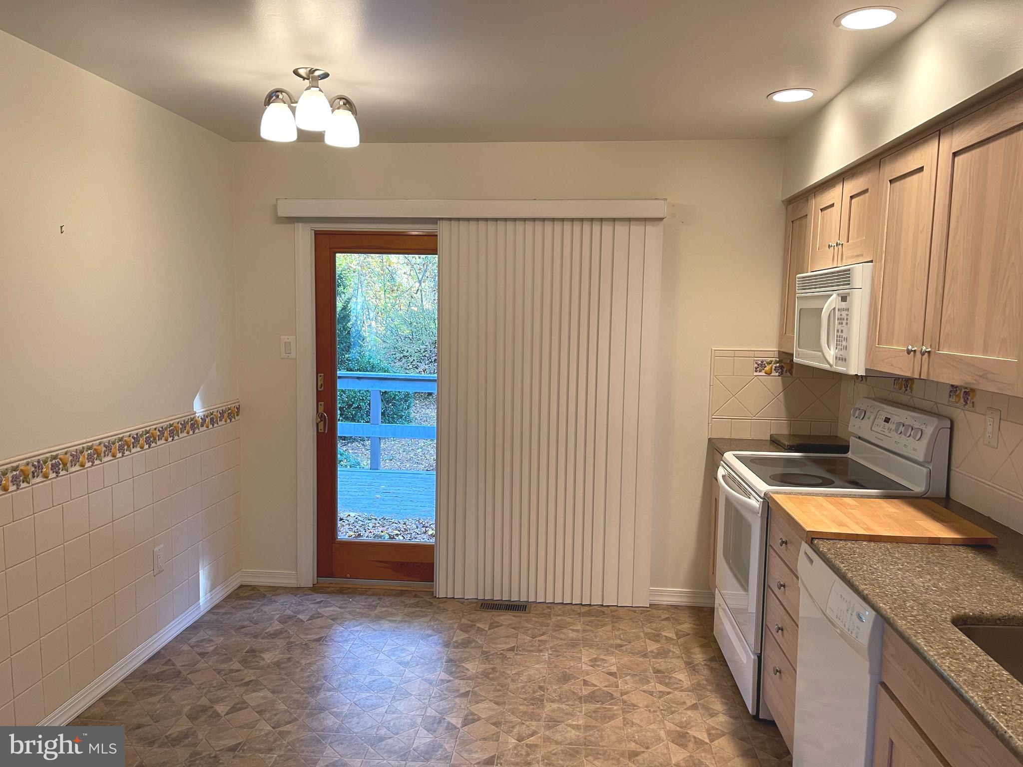 1607 Rivers Edge Drive Delanco, NJ 08075 - Photo 8 of 24 Gallery Image 8