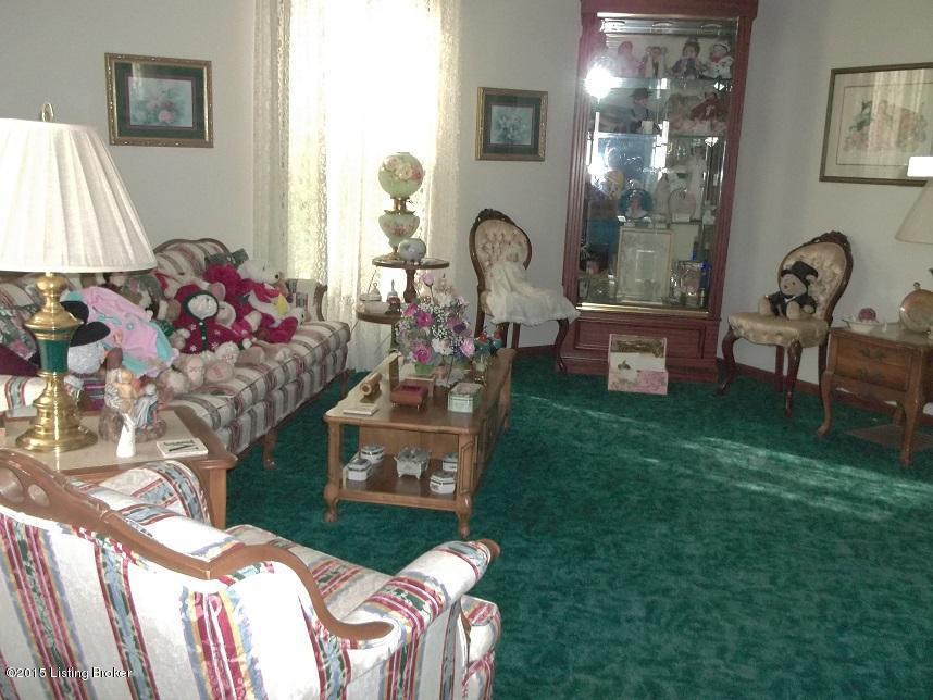 379 Wade Road Mount Washington, KY 40047 - Photo 6 of 25 100_0094