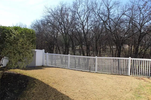 $2,750 | 829 Dogwood Trail, Aubrey, TX 76227